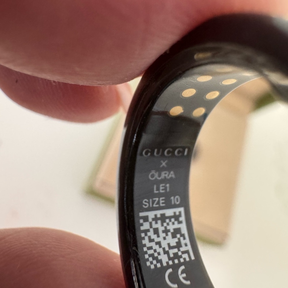 GUCCI Oura Ring Black Gold Design US Size 10 Authentic Fashion Jewelry Health - Picture 6 of 12